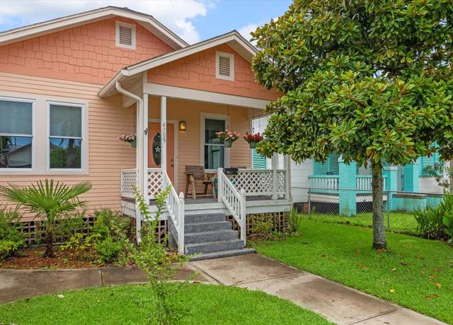 Property at 4109 Avenue R, Galveston, TX 77550, 3 beds, 2 baths