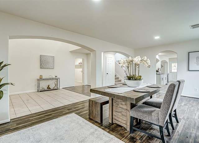 Property at 1905 Vineyard Hill Ct, Pearland, TX 77581, 4 beds, 2.5 baths