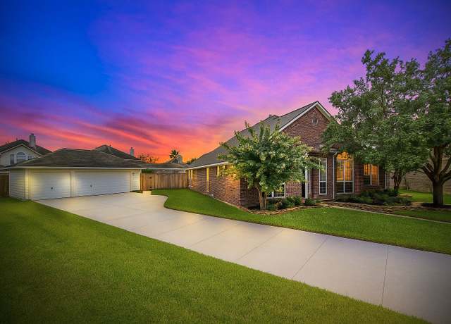 Property at 19103 Canyon Vista Ct, Tomball, TX 77377, 4 beds, 2 baths