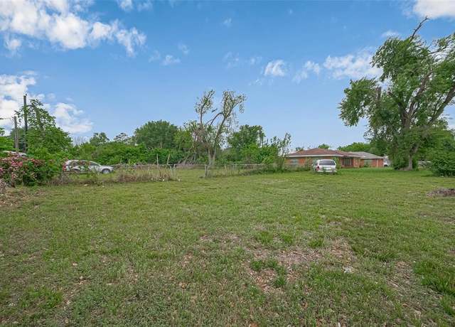 Property at 8209 W Tidwell Rd, Houston, TX 77040