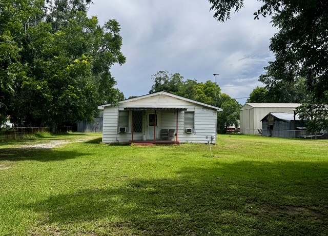 Property at 2803 Horn Rd, Bay City, TX 77414, 2 beds, 1 bath