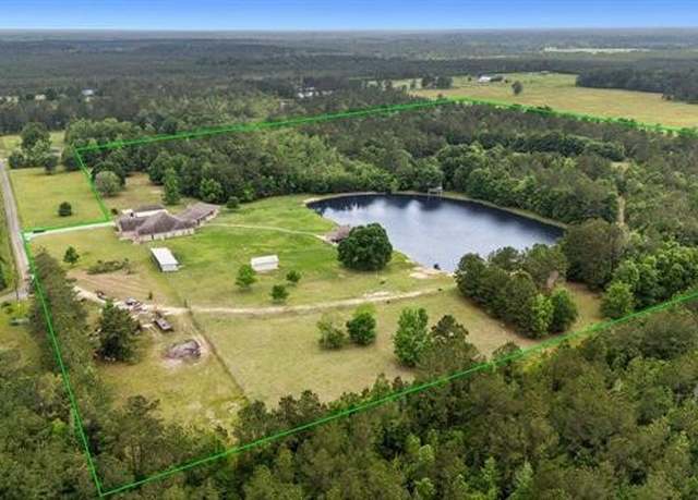 Property at 2014 Fish Lake Rd, Kountze, TX 77625, 5 beds, 5 baths