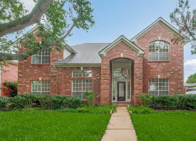 Property at 1615 Monvale Ln, Sugar Land, TX 77479, 5 beds, 4 baths