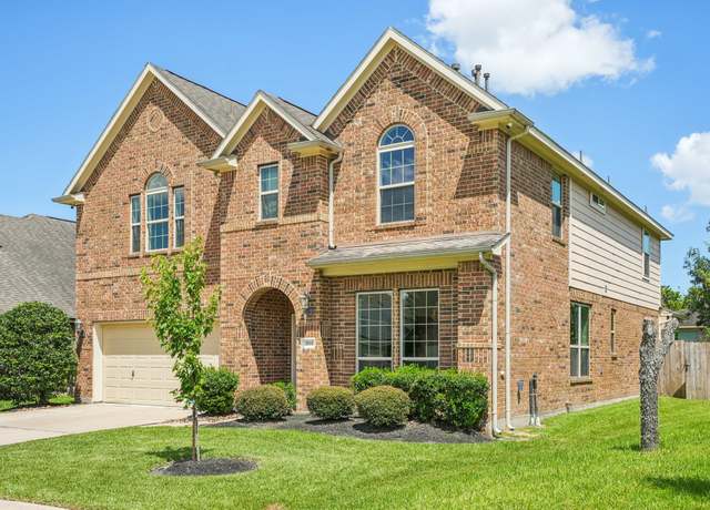 Property at 2111 Catamaran Cove Dr, Pearland, TX 77584, 4 beds, 3.5 baths
