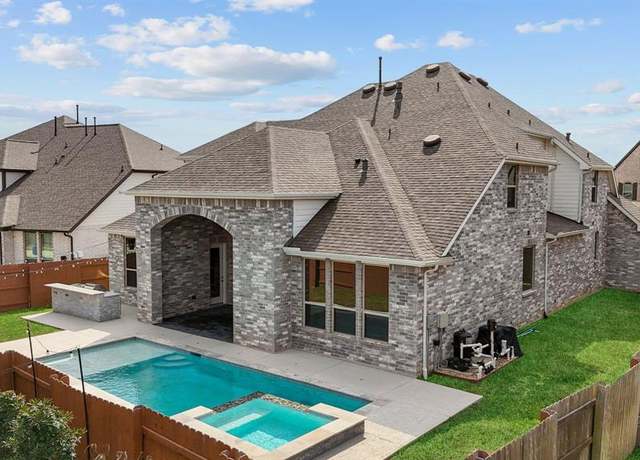 Property at 23810 Silver Liriope Ln, Katy, TX 77493, 4 beds, 3.5 baths