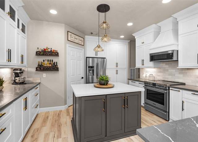 Property at 3829 Evergreen Way, Montgomery, TX 77356, 4 beds, 2.5 baths