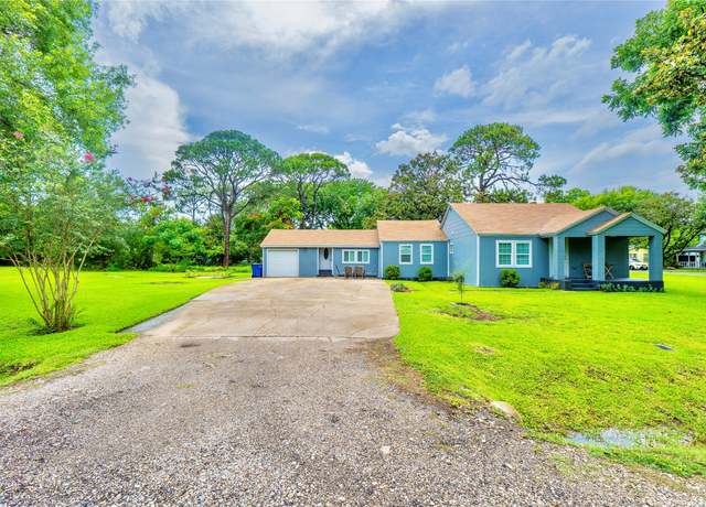 Property at 221 22nd St N, Texas City, TX 77590, 4 beds, 2 baths