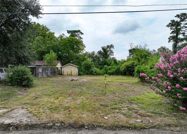 Property at 9230 Forest View St, Houston, TX 77078