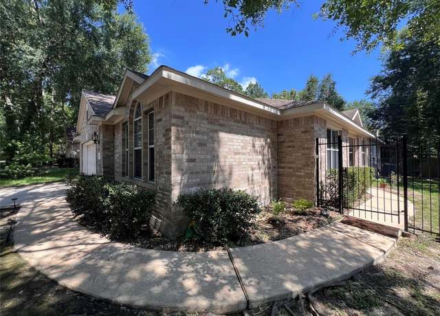 Property at 143 E Foxbriar Forest Cir, The Woodlands, TX 77382, 3 beds, 2 baths