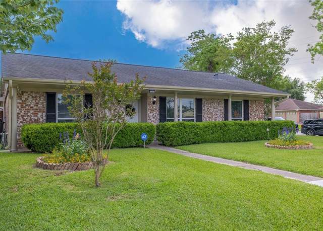 Property at 11435 Triola Ln, Houston, TX 77072, 4 beds, 2 baths
