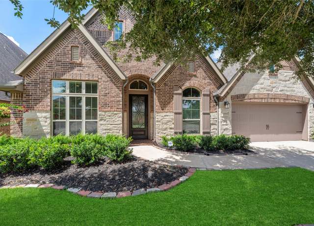 Property at 6302 Milam Branch Ln, Rosenberg, TX 77471, 4 beds, 3 baths