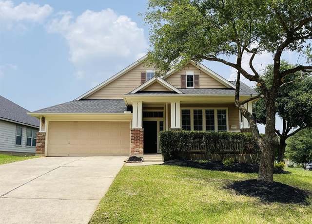 Property at 2500 Amy Lee Dr, Conroe, TX 77304, 3 beds, 2 baths