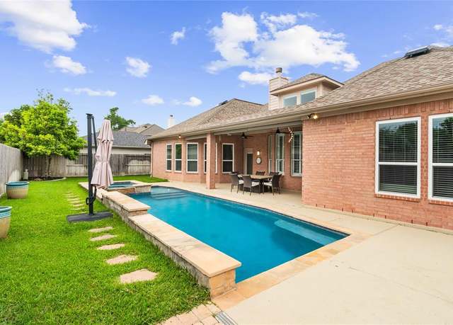 Property at 1615 Forest Trace Dr, Sugar Land, TX 77479, 5 beds, 4 baths