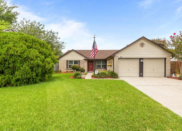Property at 2780 Pinewood Dr, League City, TX 77573, 4 beds, 2 baths