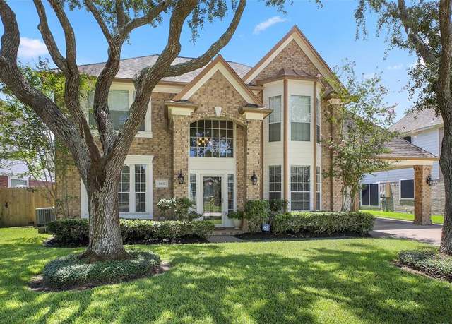 Property at 1802 Wynforest Dr, Deer Park, TX 77536, 4 beds, 2.5 baths