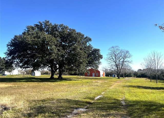 Property at 9001 County Road 121, Rosharon, TX 77583, 1 bed, 1 bath