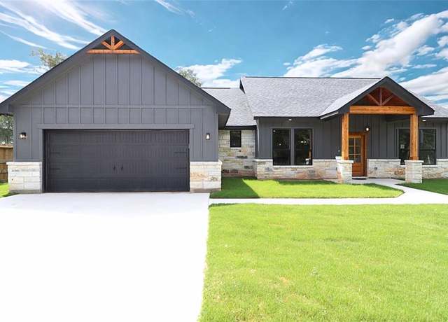 Property at 24994 Armagh St, Hempstead, TX 77445, 3 beds, 2.5 baths