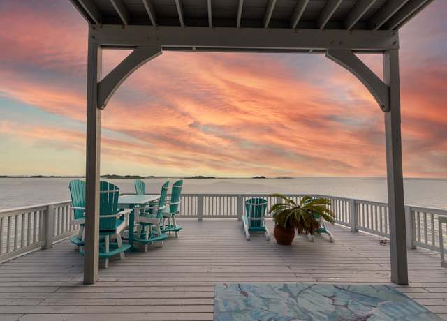 Property at 1827 Port O Call St, Tiki Island, TX 77554, 4 beds, 4.5 baths