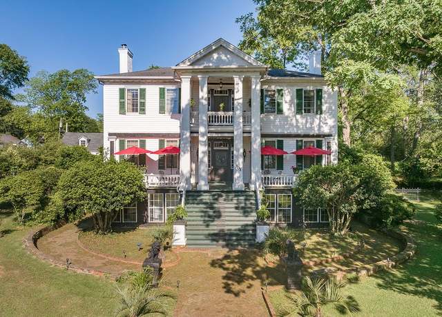 Property at 301 S Alexander Ave, Washington, GA 30673, 5 beds, 6 baths