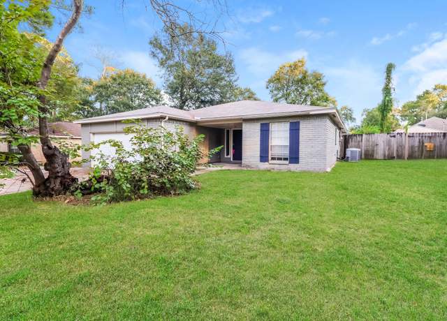 Property at 1722 Lindy Ln, Conroe, TX 77301, 3 beds, 2 baths