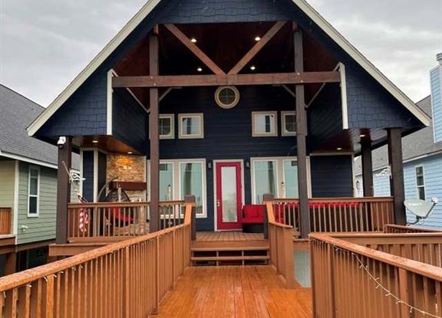 Property at 229 S Front St, Freeport, TX 77541, 3 beds, 4 baths