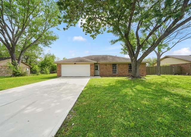 Property at 1921 Coupland Dr, La Porte, TX 77571, 3 beds, 2 baths