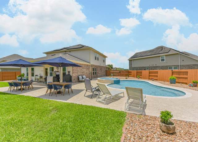 Property at 2501 Staplewood Springs Dr, Pearland, TX 77089, 5 beds, 4 baths