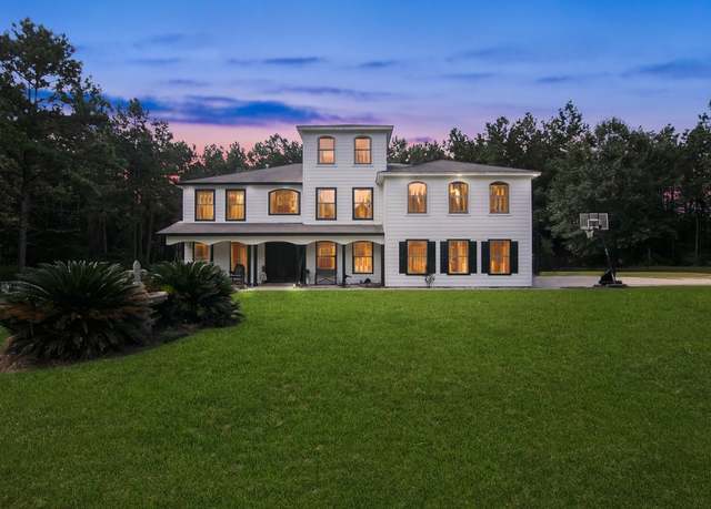 Property at 4372 County Road 716, Buna, TX 77612, 5 beds, 2.5 baths