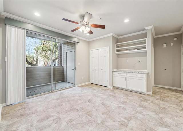 Property at 2111 Welch St Unit A119, Houston, TX 77019, 2 beds, 2 baths