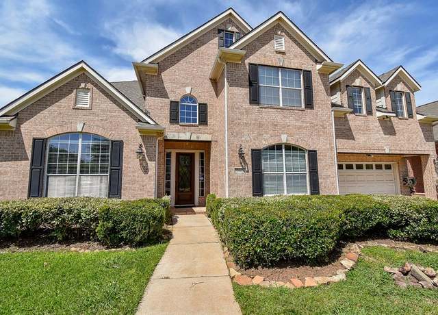 Property at 7003 Paxton Ct, Sugar Land, TX 77479, 5 beds, 4 baths