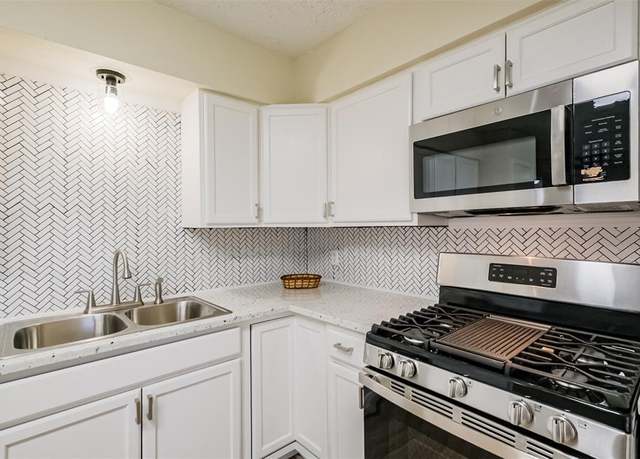 Property at 19823 Burle Oak Dr, Humble, TX 77346, 4 beds, 2 baths