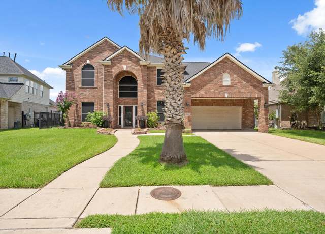Property at 2280 Longspur Ln, League City, TX 77573, 5 beds, 3.5 baths