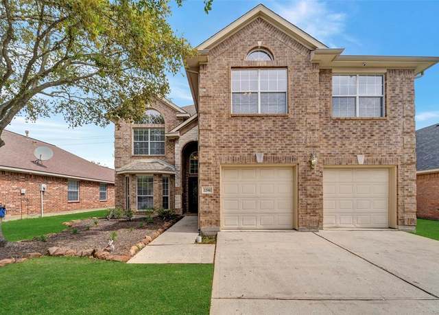 Property at 22910 Creekside Gate Ct, Tomball, TX 77375, 6 beds, 3.5 baths