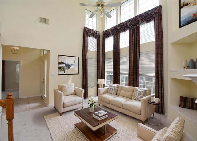 Property at 7218 Welshwood Ln, Sugar Land, TX 77479, 3 beds, 2.5 baths