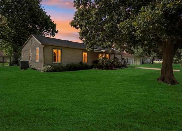 Property at 3610 Avenue G, Nederland, TX 77627, 5 beds, 2 baths