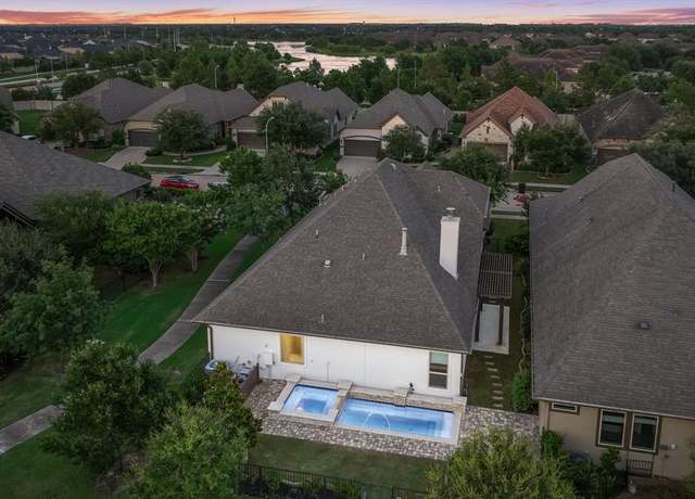 Property at 15 Floral Hills Ln, Fulshear, TX 77441, 3 beds, 3.5 baths