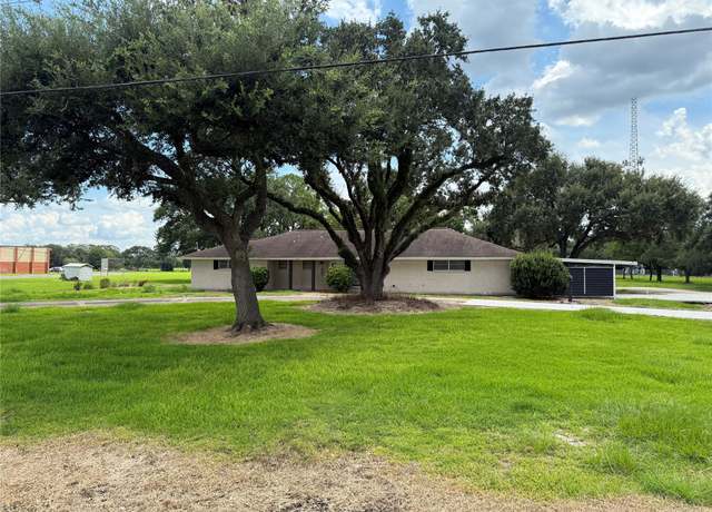 Property at 1001 Rosharon Rd, Alvin, TX 77511, 2 baths