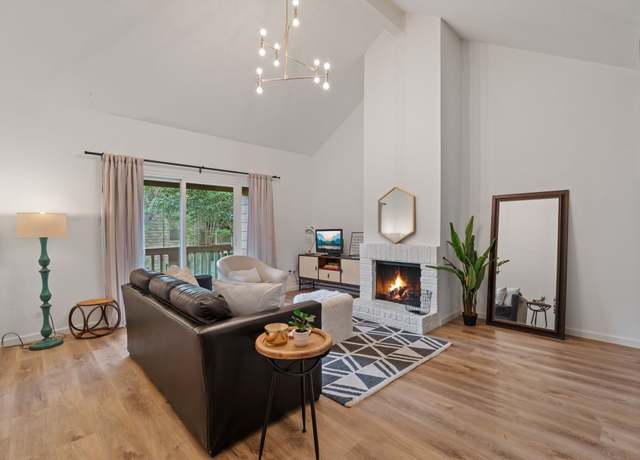 Property at 2100 Tanglewilde St #422, Houston, TX 77063, 1 bed, 1 bath