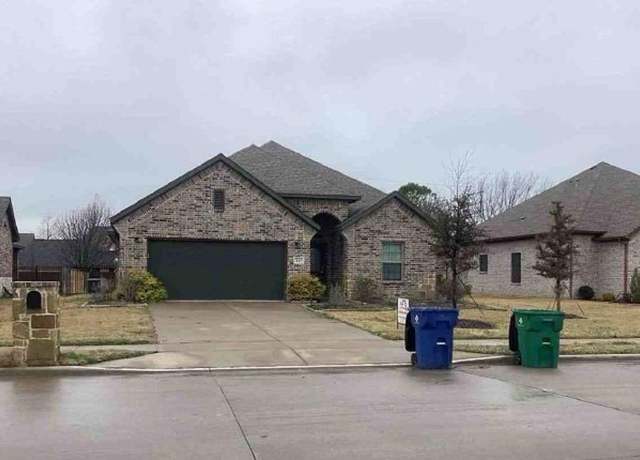 Property at 557 S Utah Dr, Celina, TX 75009, 3 beds, 2 baths