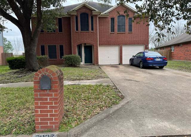 Property at 3027 Texas Oak Dr, Katy, TX 77449, 4 beds, 2.5 baths