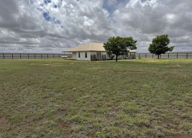 Property at 4425 Woodrow Rd, Lubbock, TX 79424, 3 beds, 3 baths