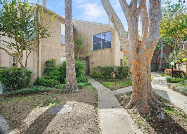 Property at 1998 Augusta Dr, Houston, TX 77057, 2 beds, 2.5 baths