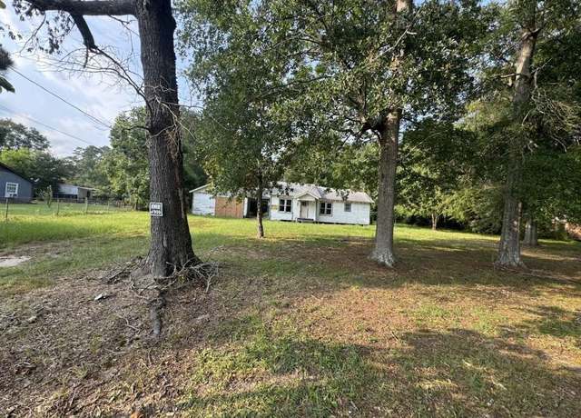 Property at 410 Shady Ln, Jasper, TX 75951, 2 beds, 1 bath