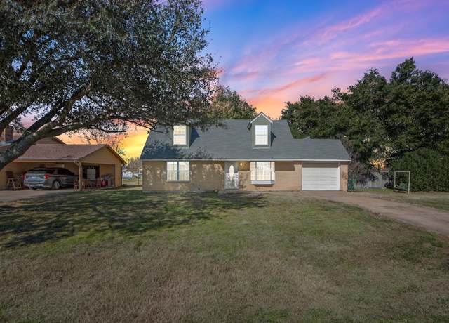 Property at 522 E Colorado St, Bremond, TX 76629, 4 beds, 2 baths