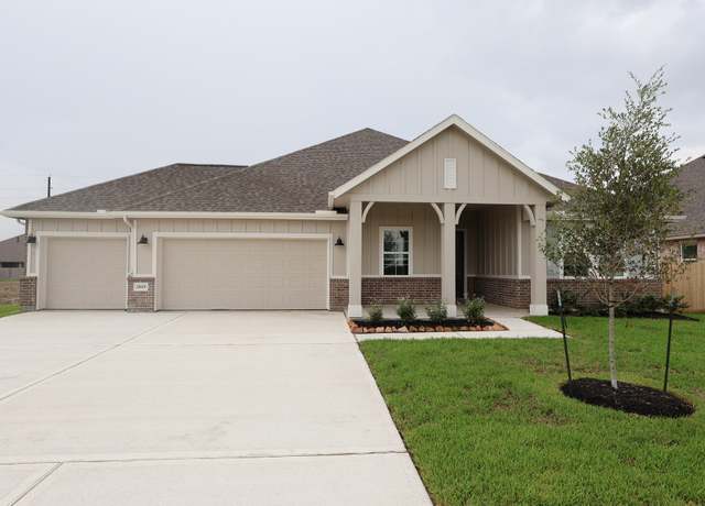 Property at 11618 Old Fashion Cir, Mont Belvieu, TX 77535, 5 beds, 3 baths