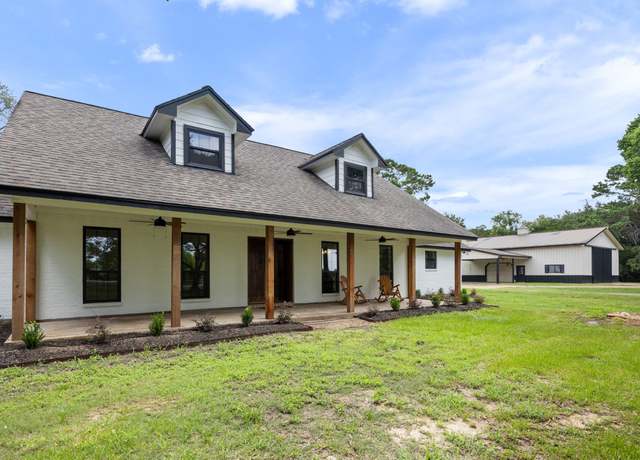 Property at 10209 Oberrender Rd, Needville, TX 77461, 3 beds, 3 baths