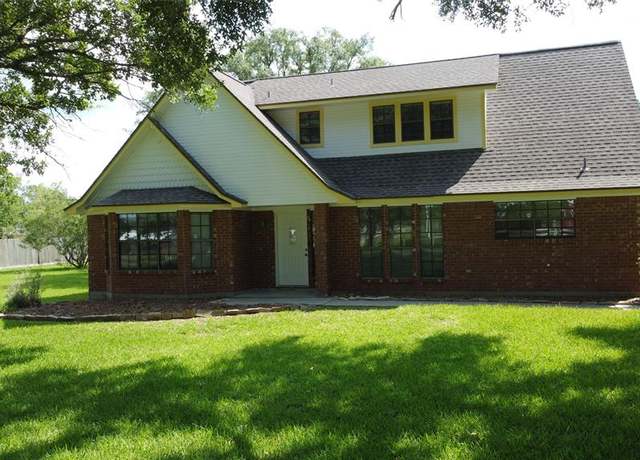 Property at 9166 Plantation Dr Unit C810A, West Columbia, TX 77486, 4 beds, 2.5 baths