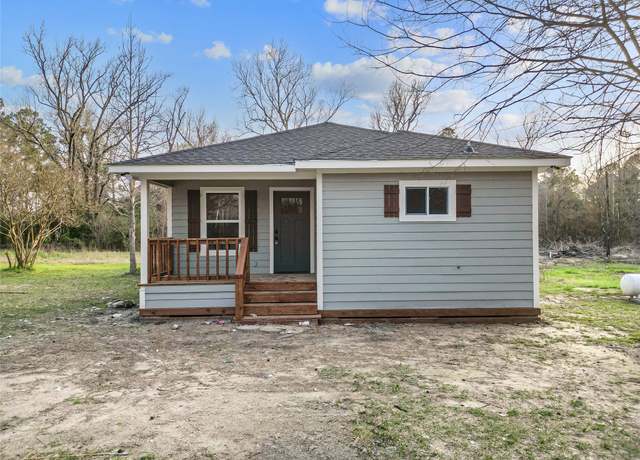 Property at 301 Pineland Dr, Trinity, TX 75862, 4 beds, 2 baths
