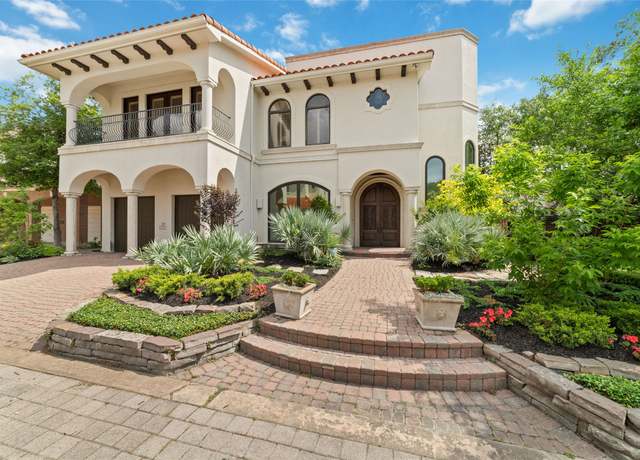 Property at 39 East Terrace Dr, Houston, TX 77007, 2 beds, 2.5 baths