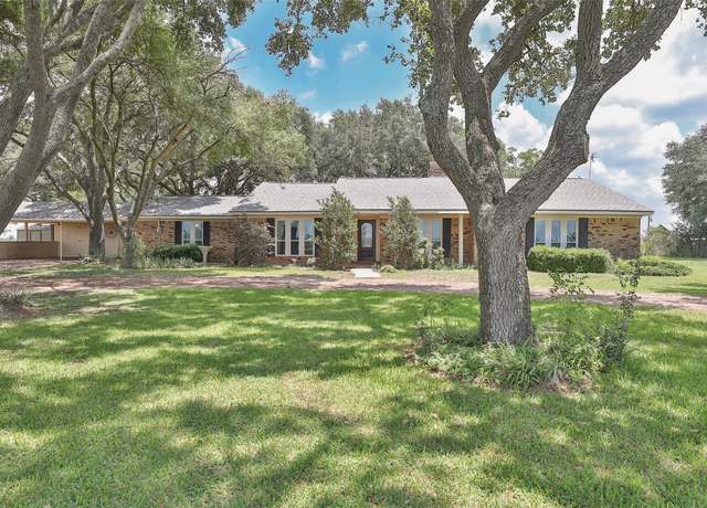 Property at 444 County Road 214, East Bernard, TX 77435, 3 beds, 2 baths